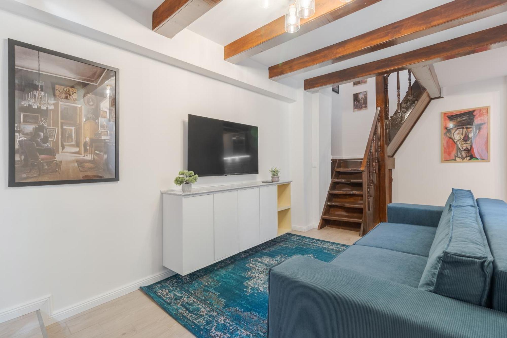 Apartment Ultra-central Elegant + Free Parking + Self Check-in Oradea