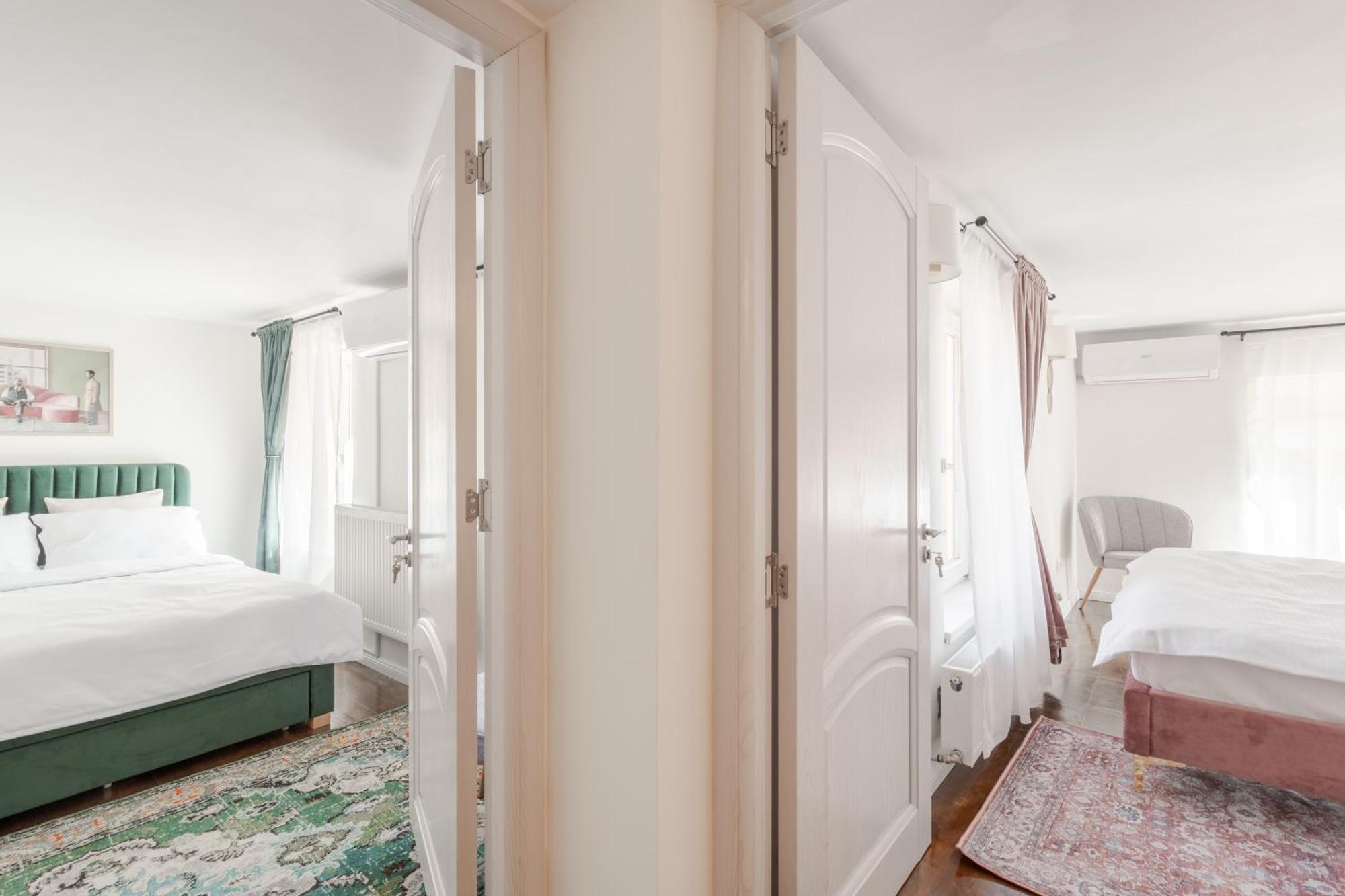 Apartment Ultra-central Elegant + Free Parking + Self Check-in Oradea